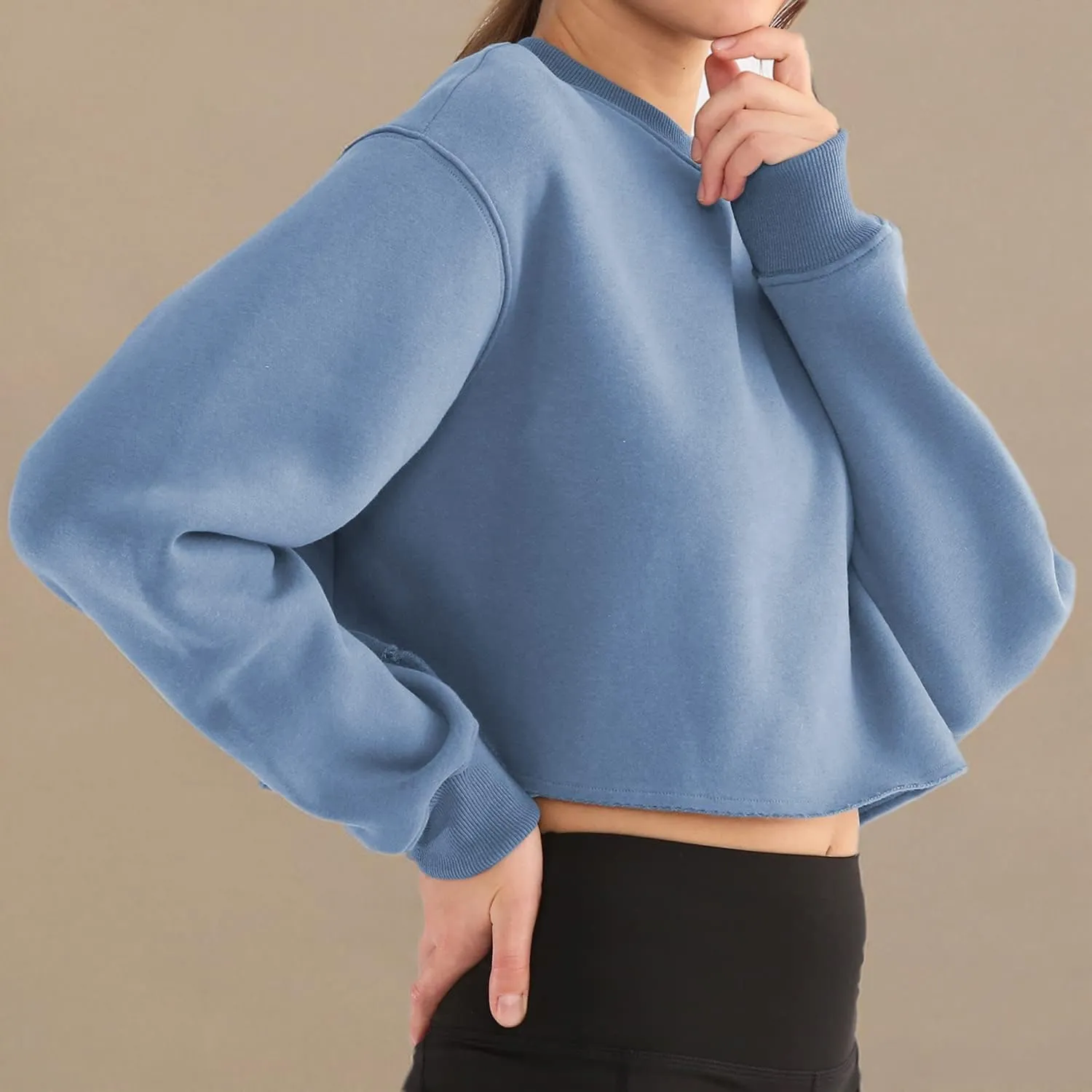 Amazhiyu Women' s Pullover Cropped Sweatshirt Crew Neck Long Sleeve Fleece Crop Tops