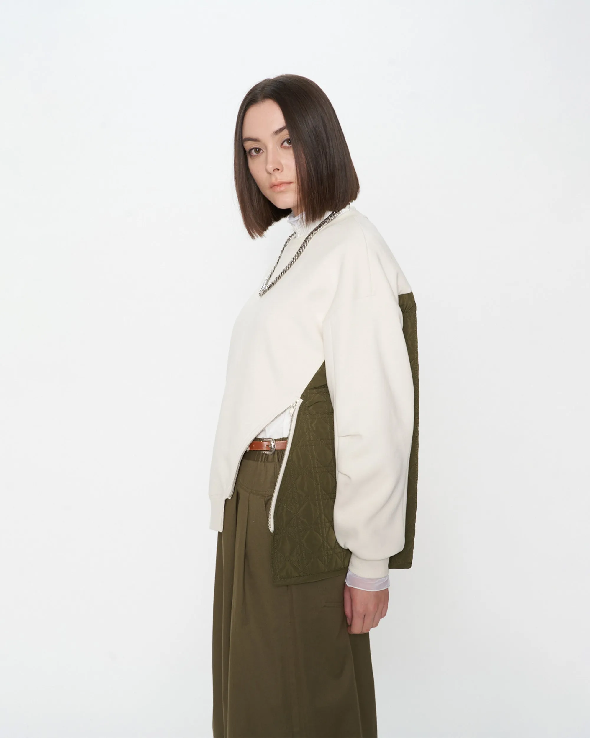Curved Zipper Padded Sweatshirt