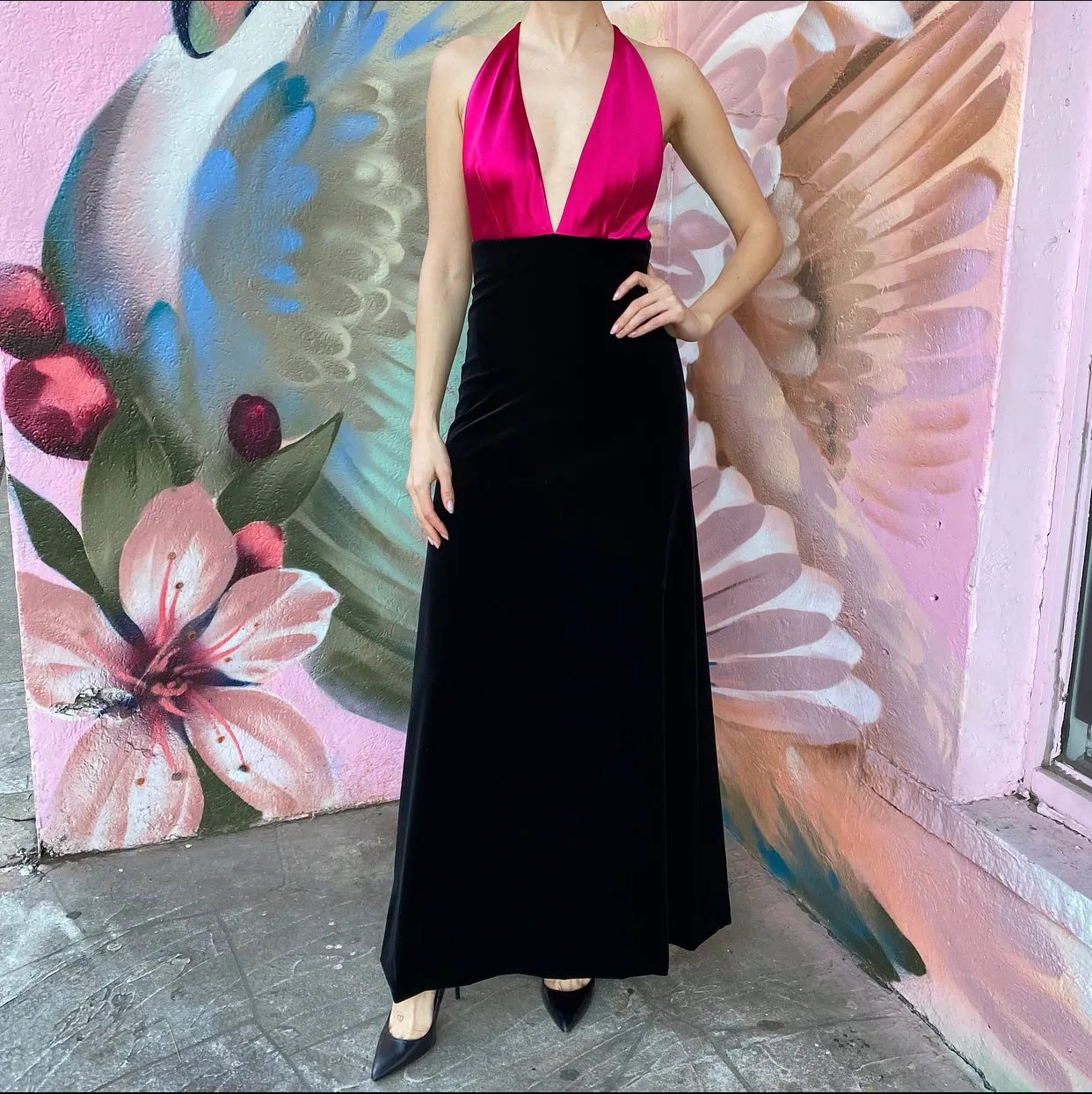 Gucci Fuchsia Pink and Black Velvet Halter Gown - IT38 / USA 2