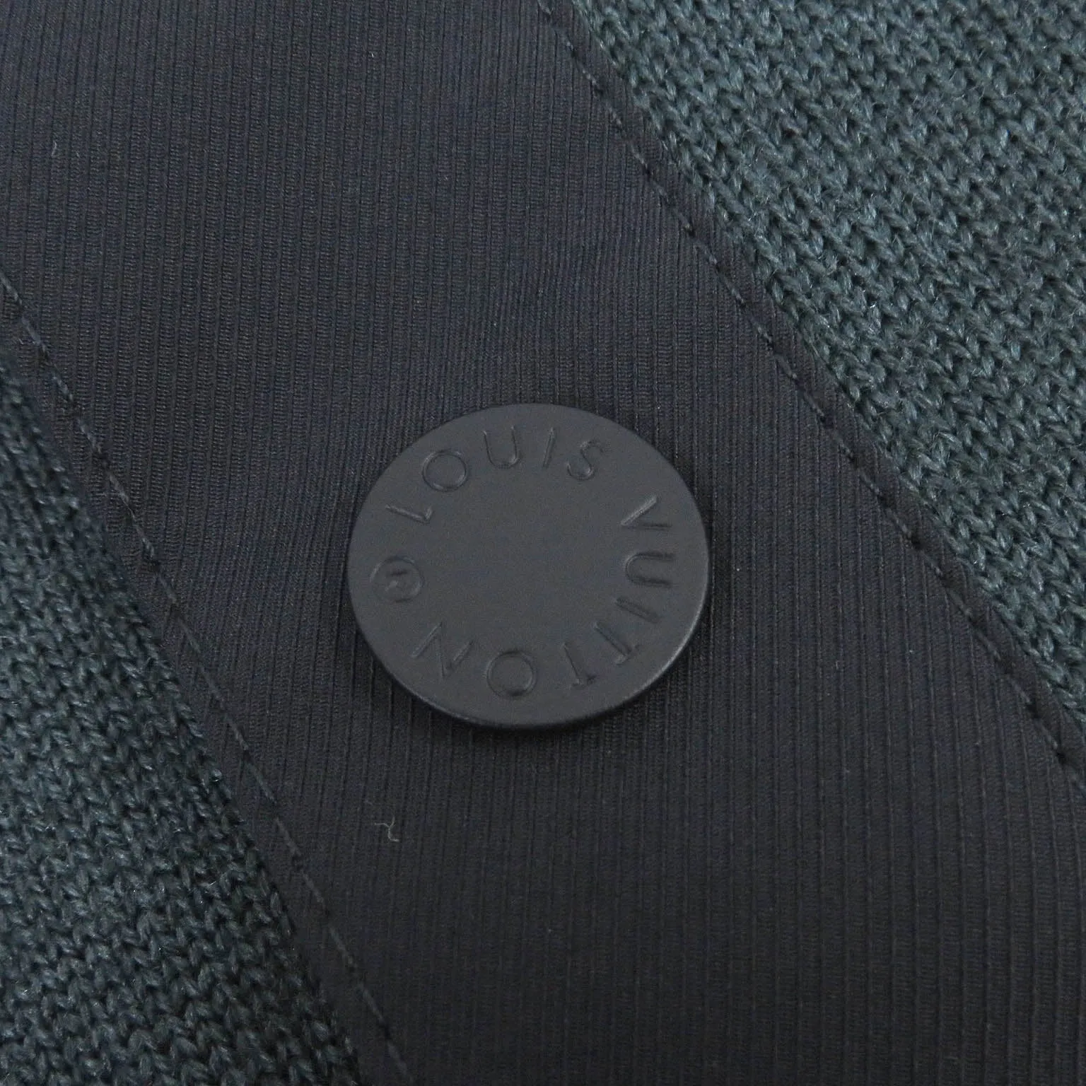 LOUIS VUITTON Long sleeve polo shirt HEN03W Outer material: 70% wool, Outer material: 30% silk, Part: 94% nylon, Part: 6% polyurethane Green navy mens S Used