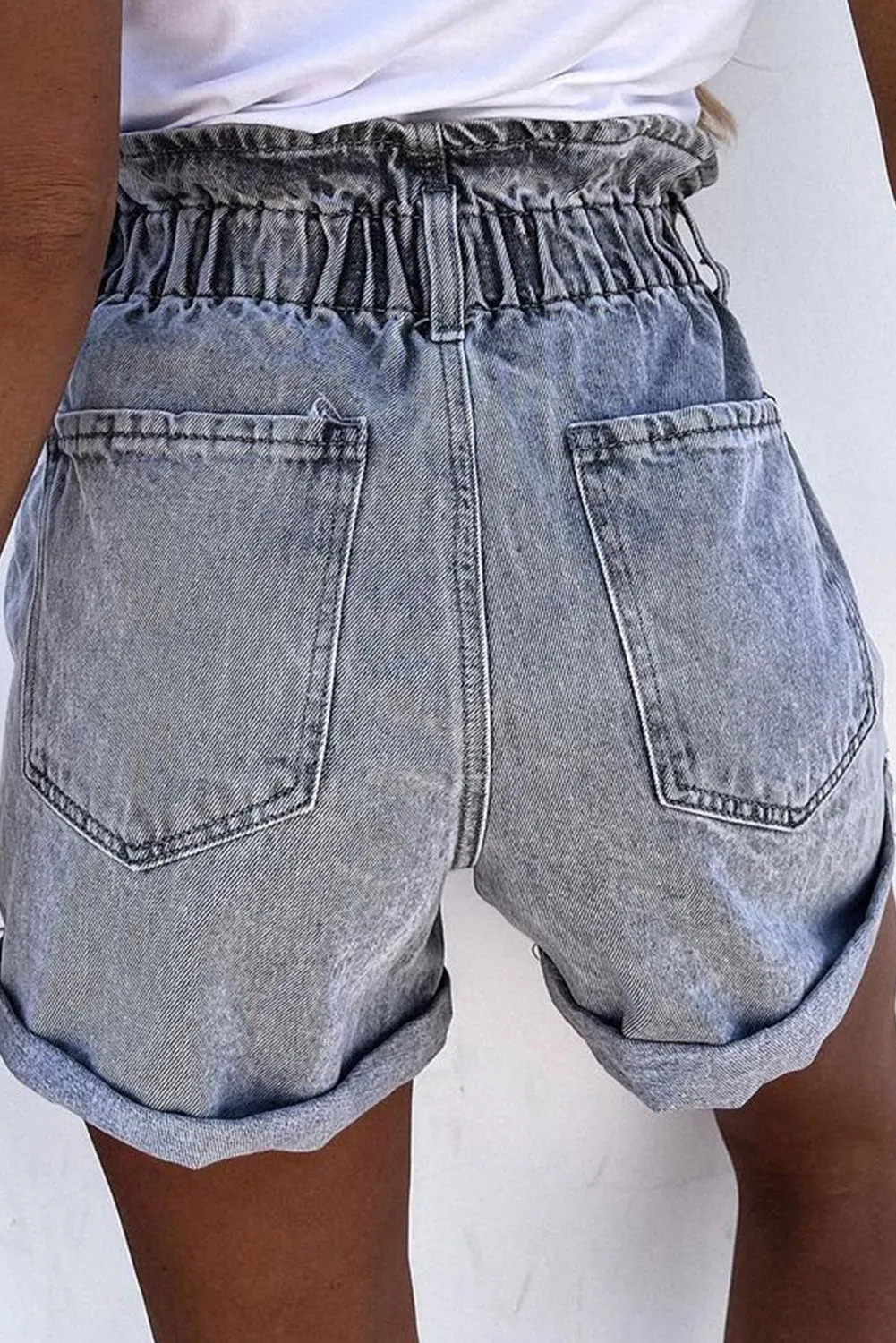 Ruffled High Waist Buttoned Denim Shorts